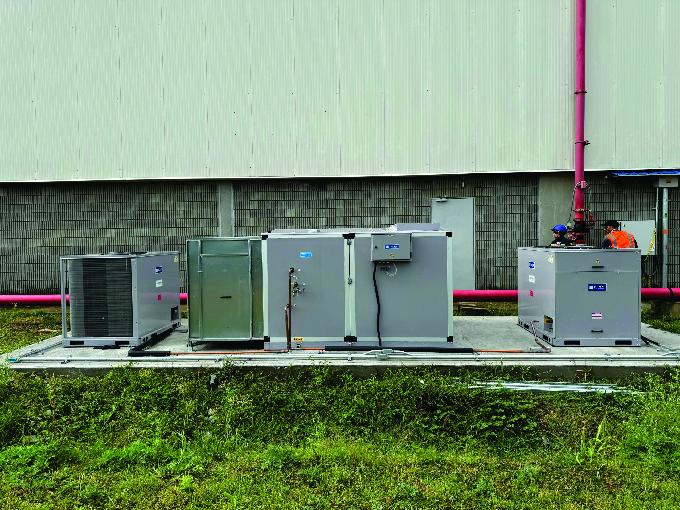 EQUIPOS-MANEJADORA-UMA-CONDENSADORA-INSTALACION-AIRE-ACONDICIONADO-TECAM-CARVEL-HVAC-COLGATE-PALMOLIVE-CALI-COLOMBIA